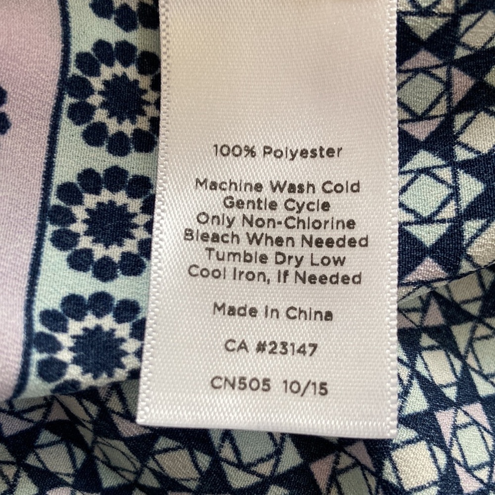 Talbots “Geo Flowers” soft tunic - Picture 6 of 6
